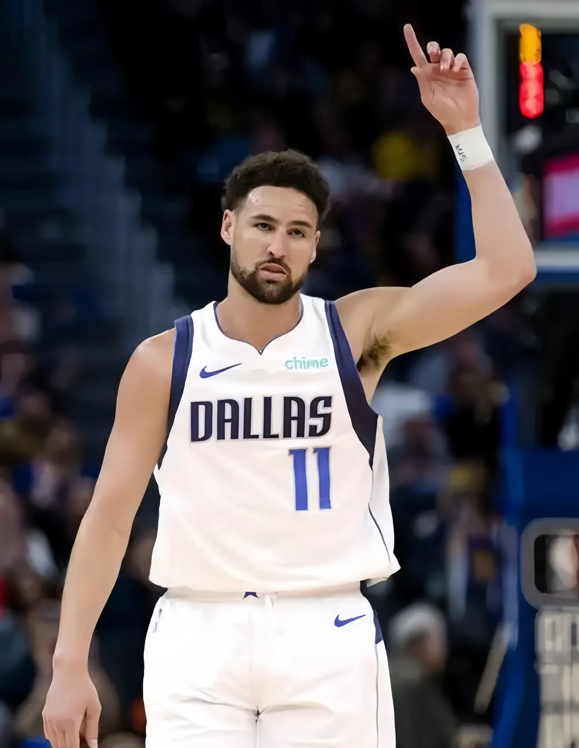 crownsports app-阿扎伦卡在独行侠比赛中晋级下一阶段，持续失利引发热议！全场沸腾不已-crownsports app